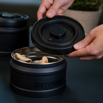 Contenitore in acciaio VacuFresh (Zamnesia)