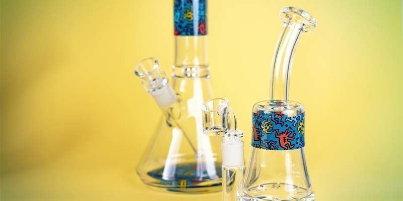 Differenza C'è Tra Bong E Dab Rigs: Qualità del fumo o vapore