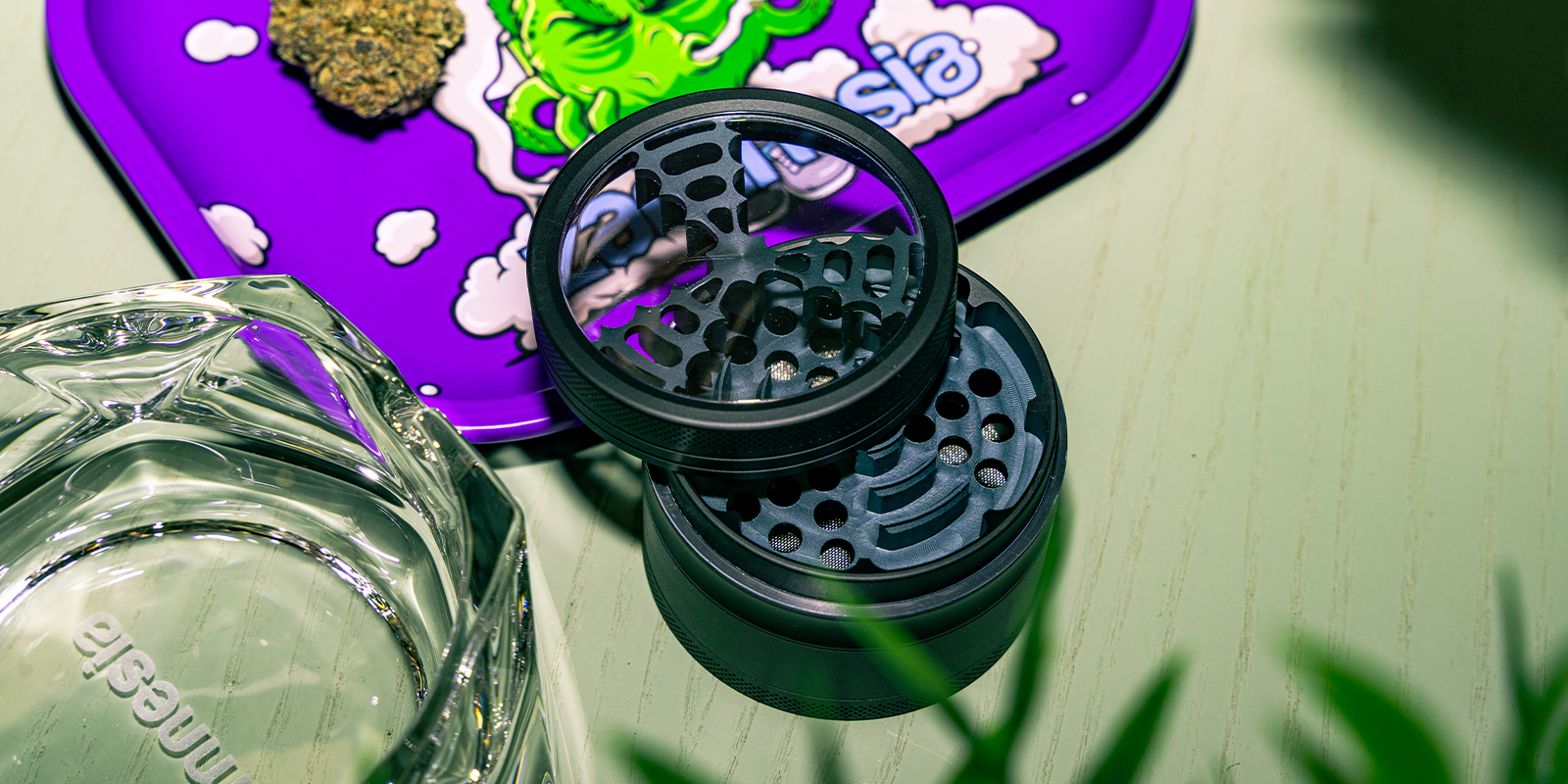 Premium Grinder: Zamnesia Premium Grinder: Zamnesia