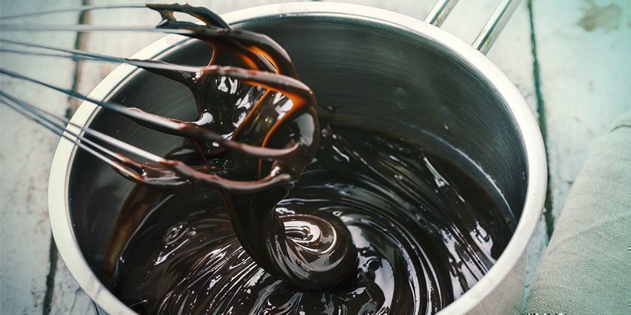 potete cominciare ad amalgamare il cioccolato