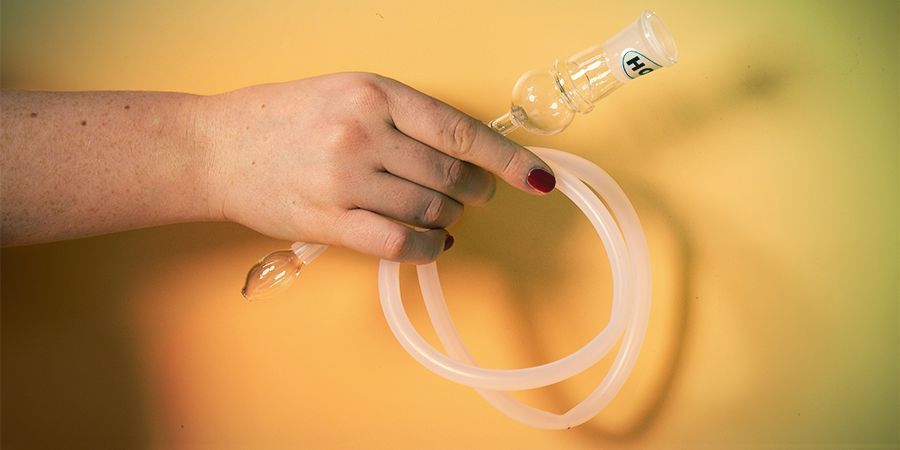 BOCCHINO E TUBO FLESSIBILE DI RICAMBIO IN SILICONE: PER LA MAGGIOR PARTE DI SHISHA, BONG E VAPORIZZATORI