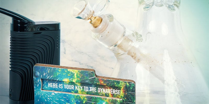 Combini Un Vaporizzatore Con Un Bong