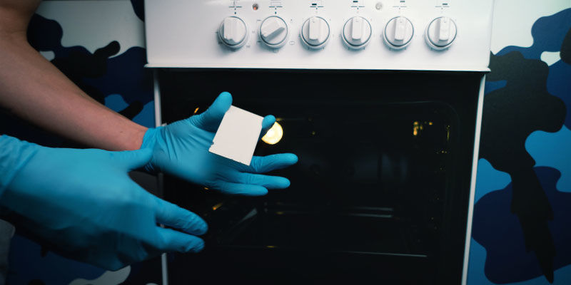 Test dei Cannabinoidi di Alpha-Cat: Riscalda la piastra di prova nel forno