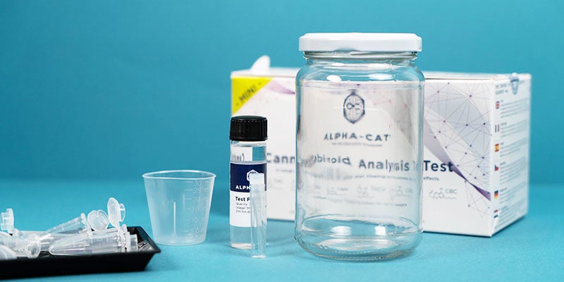 Come Testare I Livelli Di Thc E Cbd Con Il Mini Kit Alpha-cat Cannabinoid Test