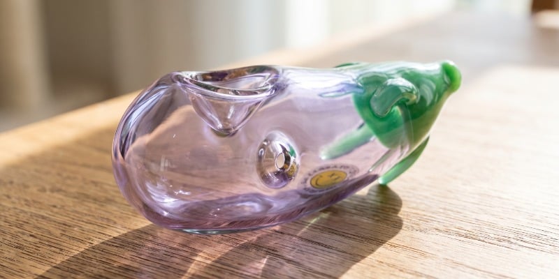 Pipa portatile a forma di melanzana