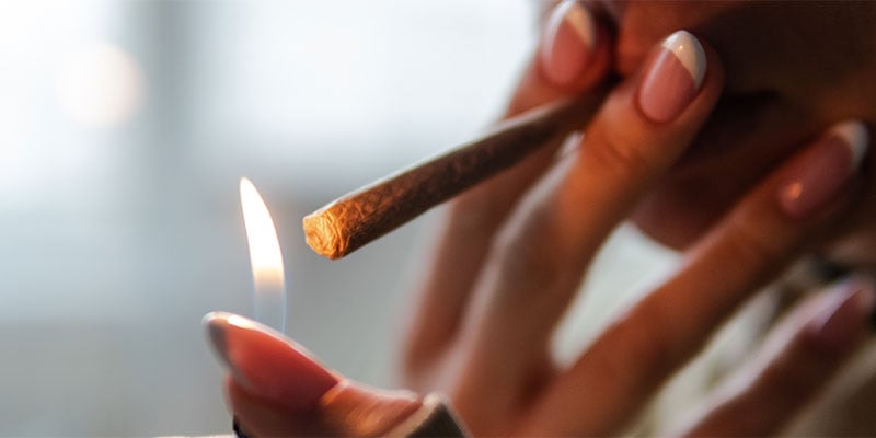 Un nuovo modo di fumare: canne senza tabacco