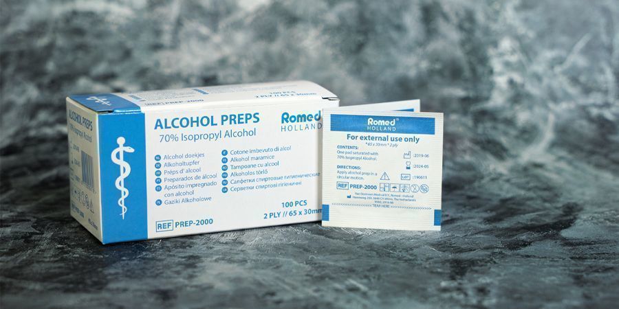 SALVIETTE CON ALCOL AL 70%