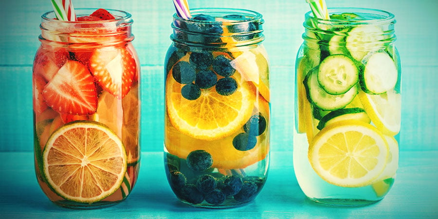 Alternative All'Acqua per i Bong: Infusi Di Acqua E Frutta Fresca