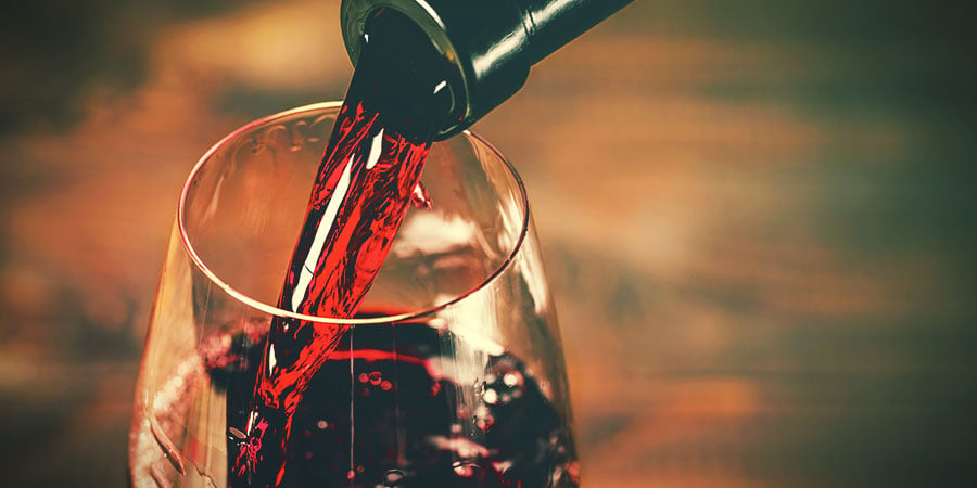 Alternative All'Acqua per i Bong: Vino Rosso