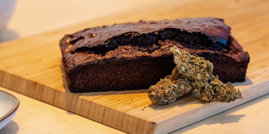 Lasciate Raffreddare I Brownies Per Dieci Minuti